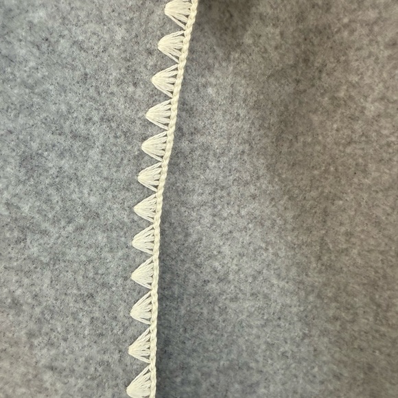 Marc New York Andrew Marc Gray Jacket with White Trim - Picture 9 of 14